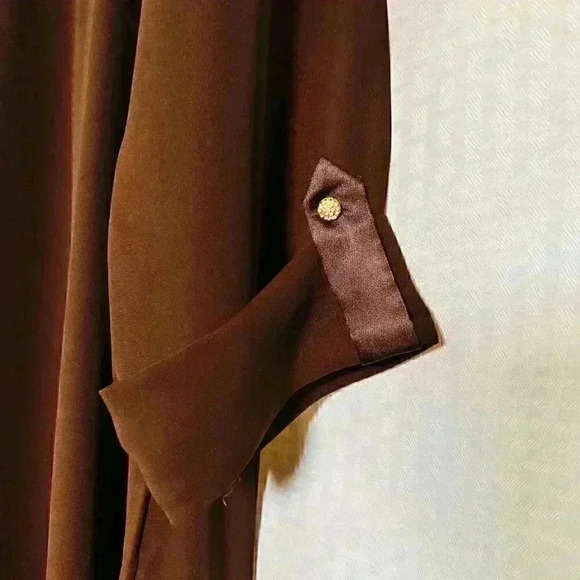 Excellent Brand embroidered front brown side slits tunic/Kurta dress - Picture 7 of 16